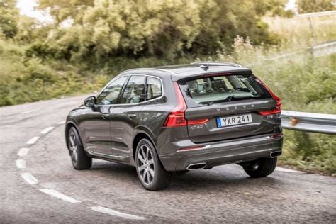 volvo xc  awd reviews complete car