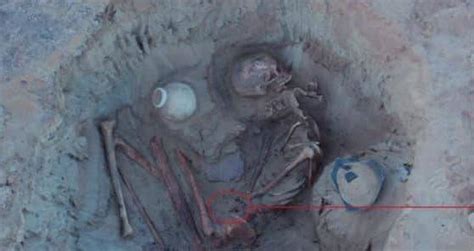 Scientists Find Remains Of 3 700 Year Old Woman And Her Fetus
