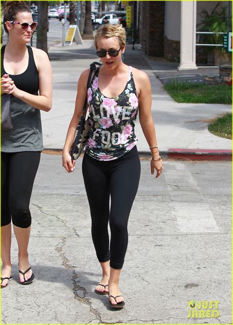 kaley cuoco s personal trainer dishes on how to get her amazing figure photo 3175162 kaley