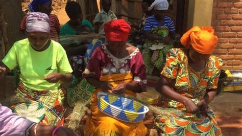 gukuna utamaduni wa kurefusha sehemu za siri za wanawake nchini rwanda bbc news swahili