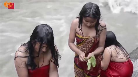 india bathing girls