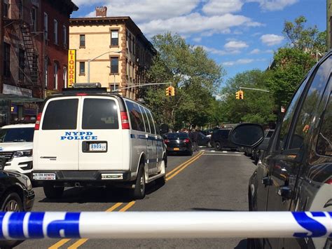 bed stuy hostage crisis ends as man shoots himself police say bed