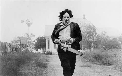 texas chain  massacre revved  slasher horror  years