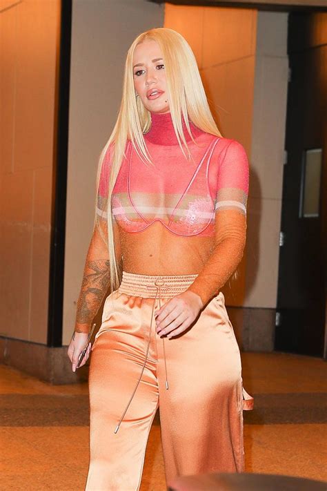 iggy azalea flashes her tits in see through top scandal planet