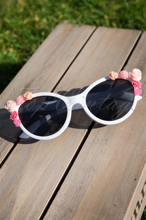 50s cats eye flower sunglasses in white