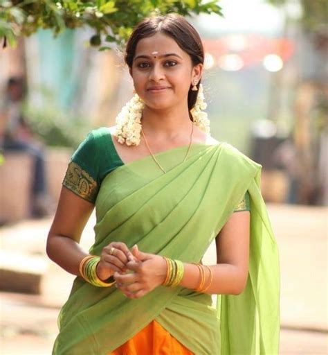 Tamil Film Actress Sri Divya Images Page 3 Of 3