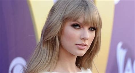 taylor swift accused of cheating with arnold schwarzenegger