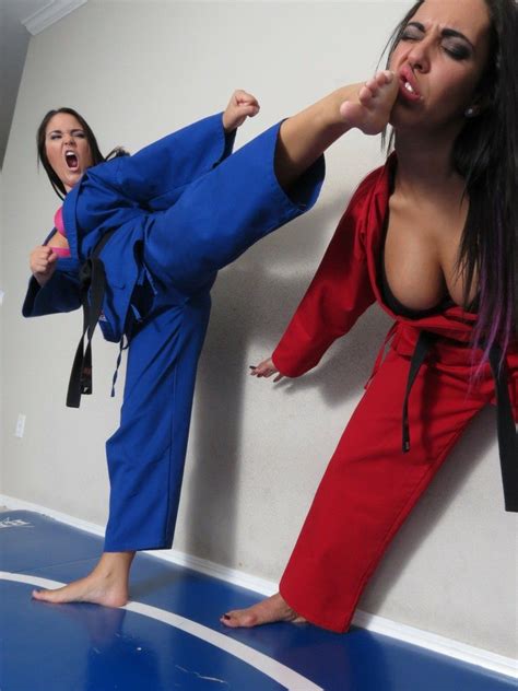 Pin En Sexy Karate Girls
