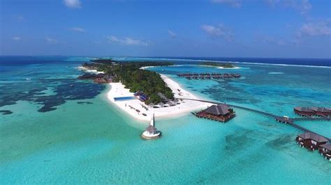 olhuveli beach resort maldives  year