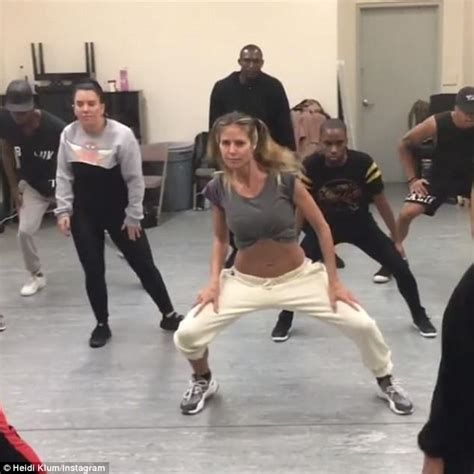 Heidi Klum Flashes Her Abs In Sweats For Dance Session