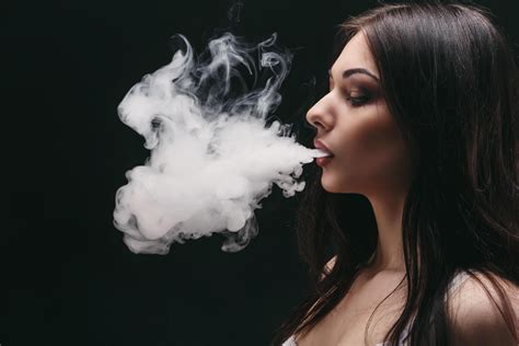 Smoking Girl 4k Pc Wallpapers Wallpaper Cave