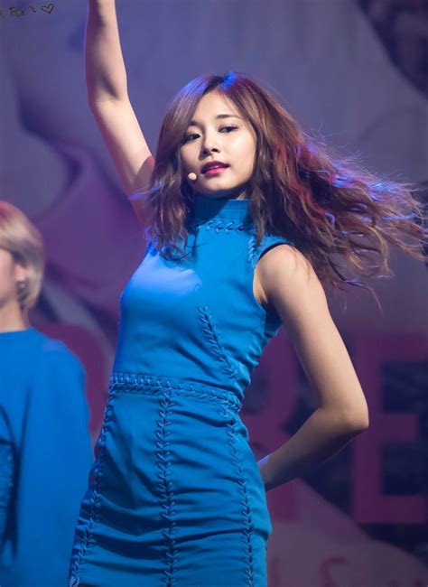 7 Banned Photos Of Twice Tzuyu’s Stage Outfit — Koreaboo