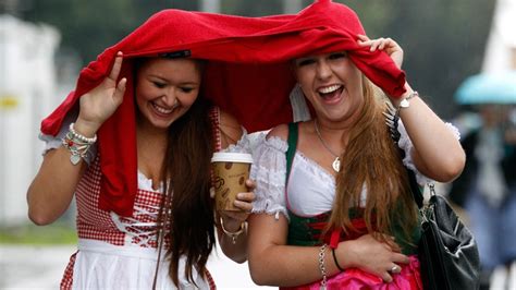Beer Flows As Munich Germany Kicks Off 179th Oktoberfest