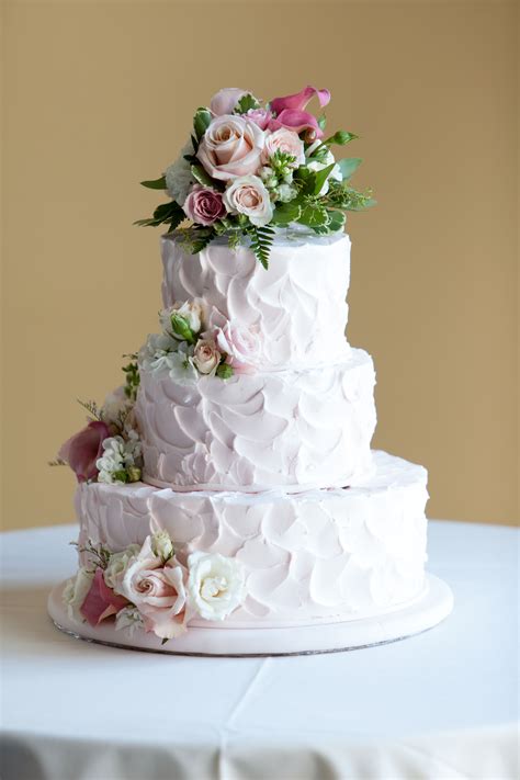 love  homemade  wedding cake  fact