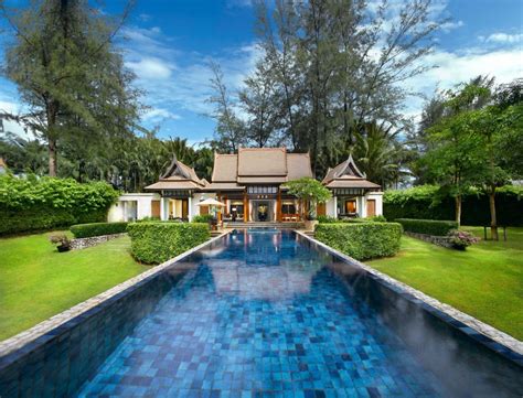 dive     pool villas  rent  summer