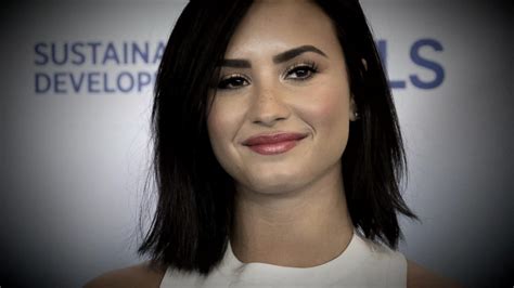 demi lovato remains hospitalized after suspected overdose good