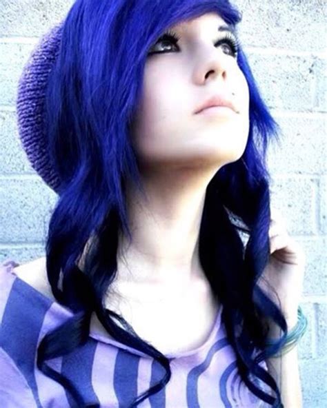 Emo Hairstyles For Girls For An Edgy And Funky Look