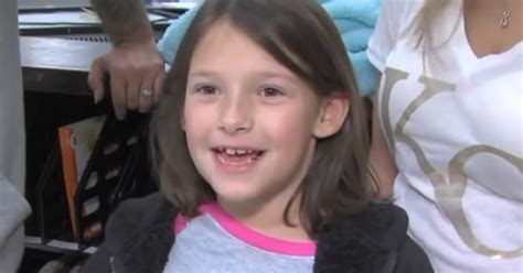 7 Year Old Finds 100 Scratch Off Ticket And Spends It On Feeding People