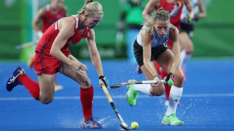 u s women s field hockey team pushes toward recognition defeating
