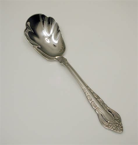 spoon utensil britannica