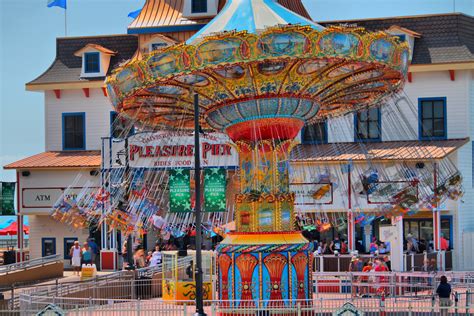 Visitors Guide To Galveston Island Historic Pleasure Pier Buzz