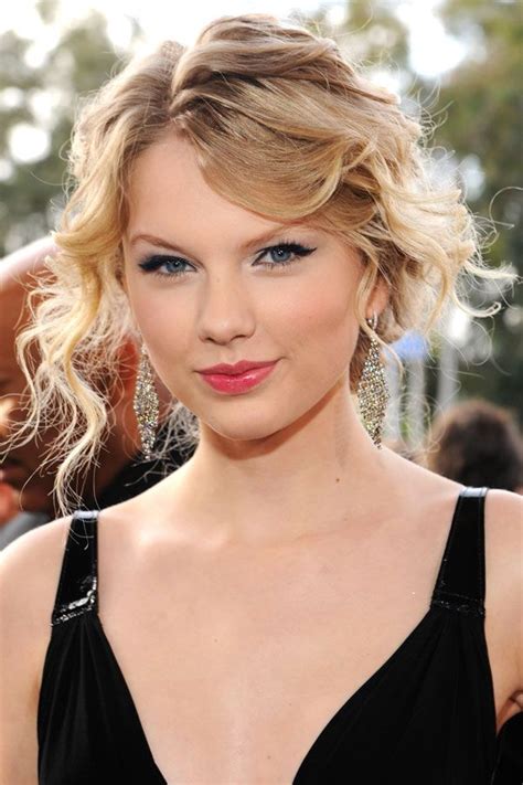 Taylor Swift Hair Short Long Hairstyles Best Looks