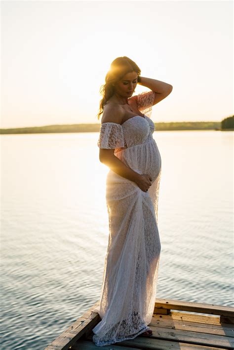 sunset maternity session at the lake roughley originals