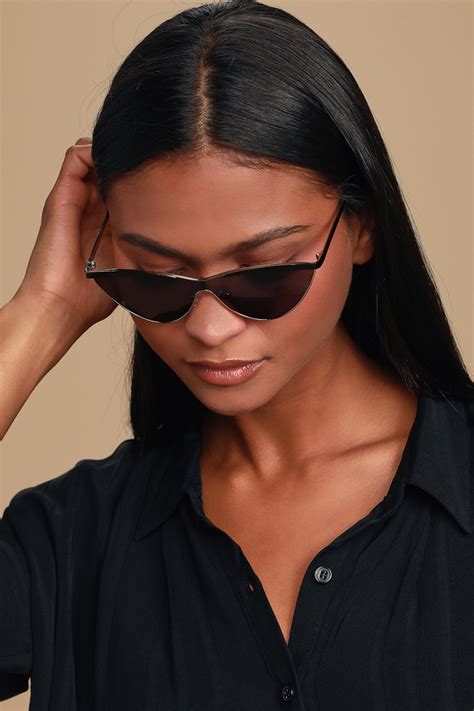 cute black sunglasses small sunglasses cat eyes sunnies lulus