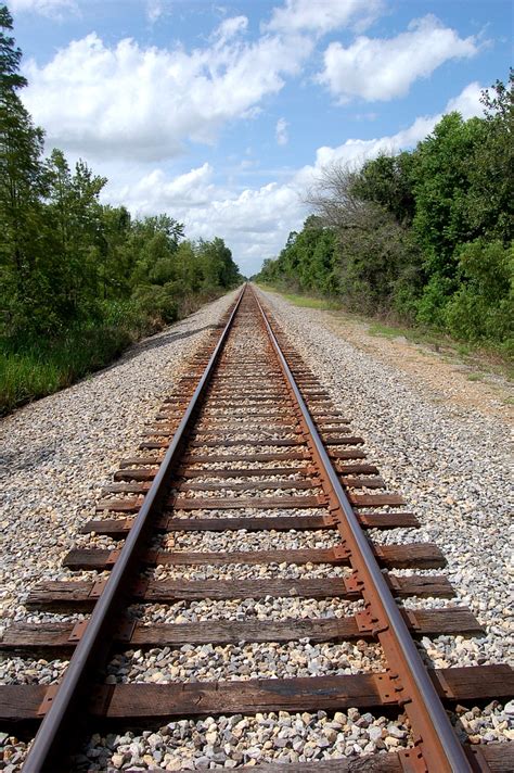 railroad tracks   railroad tracks png images