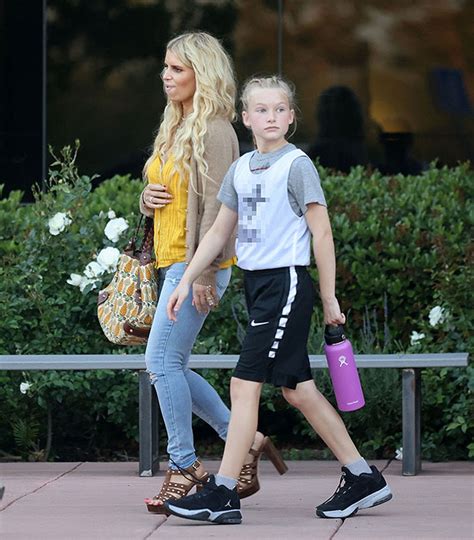 jessica simpson s daughter maxwell 10 is almost as tall as her mom