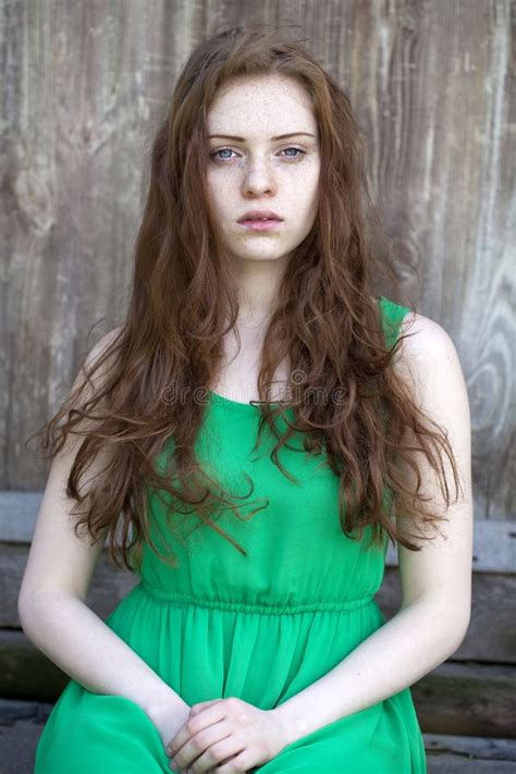 11 139 Beautiful Young Girl Red Hair Green Eyes Photos Free And Royalty