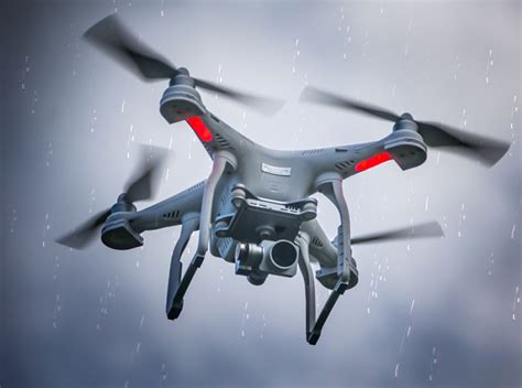 fly  drone   rain   possibilities considered