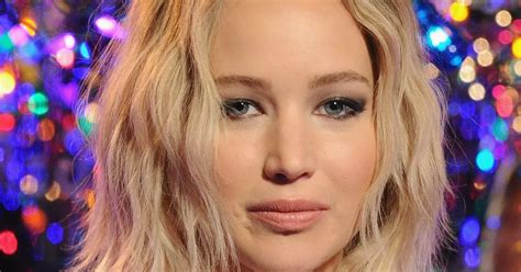 jennifer lawrence apologises for butt scratching story daily record