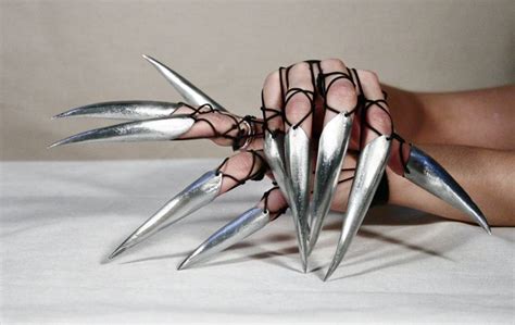 Image Result For Long Metal Finger Claws Emilie Jolie Moda Medieval