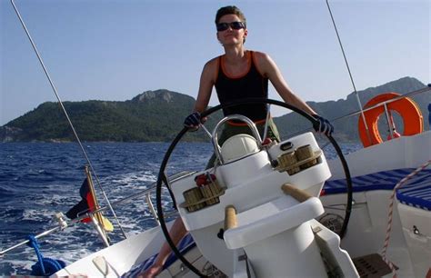 Lesbian Escapes Russia By Boat And Sails To Canada To Be With The Woman