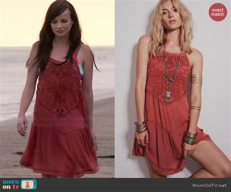 Wornontv Jenna’s Red Embroidered Front Beach Dress On Awkward Ashley