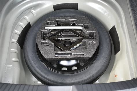 npn spare tire kit genuine volkswagen accessory