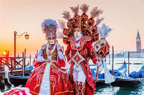 The Most Colorful Celebration Of Italy Venice Carnival Travel Manga
