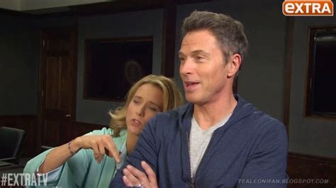 Téa Leoni And Tim Daly Playful Interview For Extra Dec 4