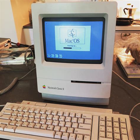 Fully Restored Mac Classic Ii R Vintageapple