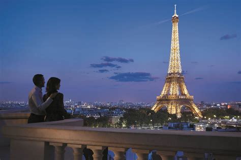 luxury hotels   eiffel tower  paris france
