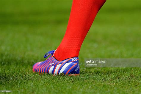 steven gerrard match issued liverpool football boots  game  golden soccer signings
