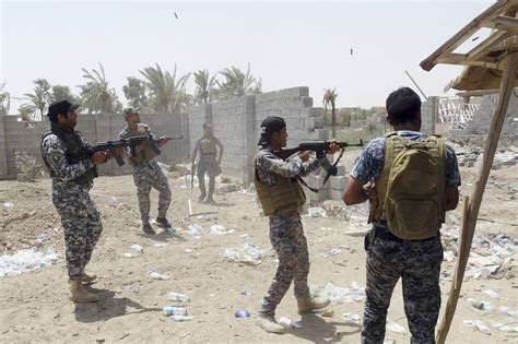 clashes in iraq s anbar province kill government troops wsj