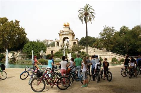mooi straatje mooi plaatje foto van cruising barcelona bike tours barcelona tripadvisor