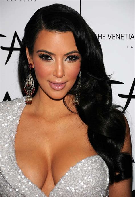 Kim Kardashian Partying In Vegas For Her 30th B Day In A