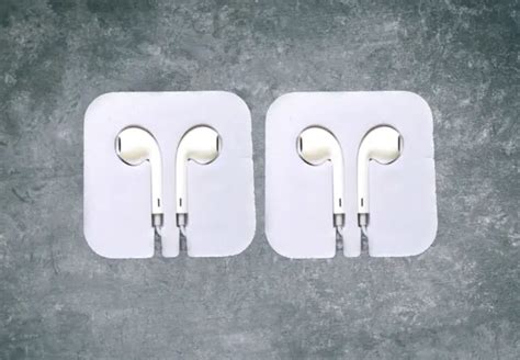 apple earpods  mm headphone plug original genuine oem lot    picclick