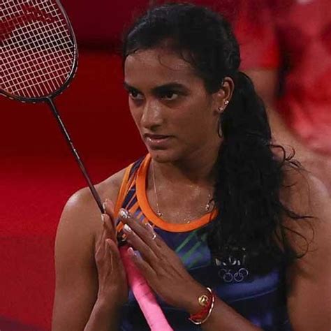 pv sindhu height parents husband  age income