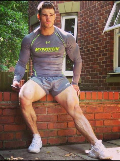 Free naked gay muscle man