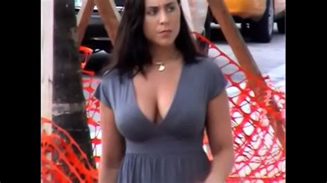 busty candid brunette black top bouncing boobs cleavage w