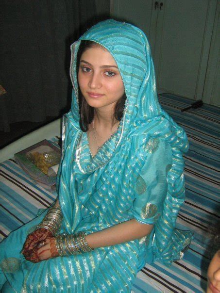 Pak Desi Girls In Tight Shalwaar Kameez ~ Pakistani Girls Indian Desi